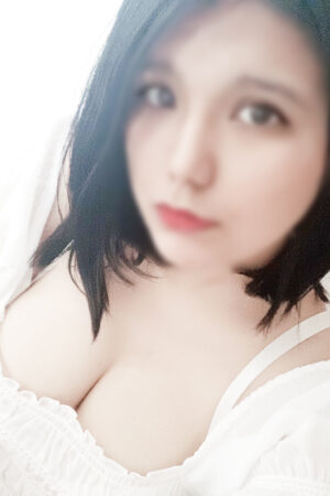 完全業界未経験！　ルックススタイル抜群のハーフ！！　19才！　現役超有名お嬢様大学生！普段はカフェでバイトする究極の箱入りうぶ娘！男性経験も極少！　れいか