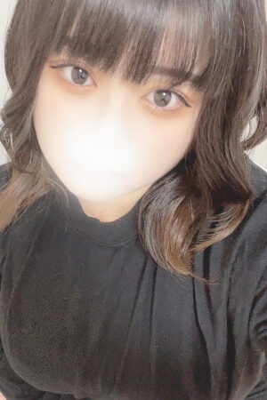 ひさびさの復活！お待たせしました！　超SSS級！パーフェクトド素人！20歳の上京したての九州美少女！黒髪清楚系のロリ美少女のとにかくいい娘！キス大好きですぐ濡れる超敏感娘！　素直で可愛くて一目ぼれ確定！うさぎ