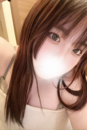 9/28　11：00～面接体験入店！　完全業界未経験！超S級！最高の身体！！当店最高峰「Jカップ」19歳！いったときはめちゃくちゃビクビクして潮吹きもしちゃうドエロ娘！　まお