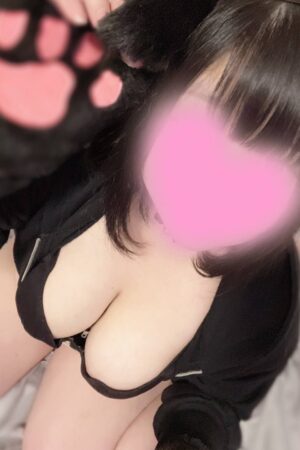 1月11日　緊急体験入店　色白　天然巨乳のおっとりさん　ゆかさん
