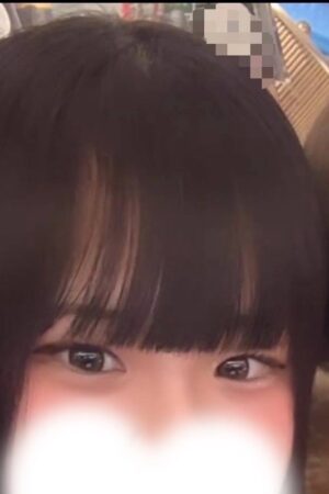 　業界完全未経験　色白巨乳美女学生　なつさん　19歳（19）