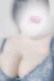 5月7日　緊急体験入店　業界完全未経験　天然　Hカップ　美女　りささん　23歳（23）