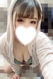 9月15日　緊急体験乳店　極上s級でな吹きやすい美女　ゆりなさん　25歳　