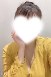 10月31日 緊急体験乳店 S級スレンダー系 容姿端麗美女 なつきさん 23歳(23)