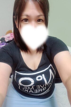 10月31日　緊急体験乳店　未経験　ど変態　即いき注意　美女　もかさん　35歳（35）