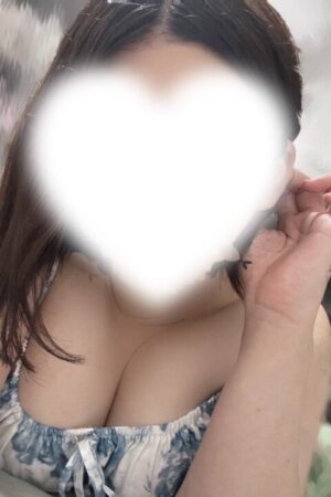 10月31日　緊急体験乳店　未経験　綺麗な　美乳　愛カップ　美女　なるさん　(23)