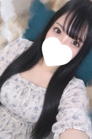 8月28日　　緊急体験乳店　　スレンダー系　　濡れ◎　　色白美女　　ゆまさん　　24才