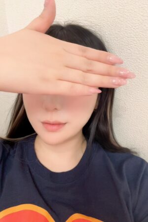 10月2日　　緊急体験乳店　　スタイル抜群濃厚モデル美女　　もなさん　　27歳